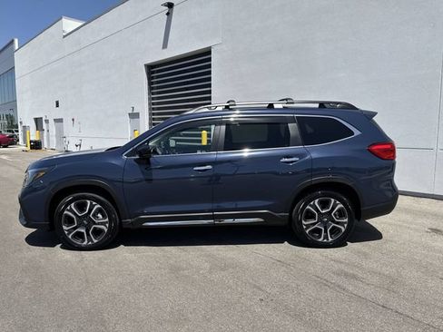 Certified 2025 Subaru Ascent Touring AWD/4WD image 2