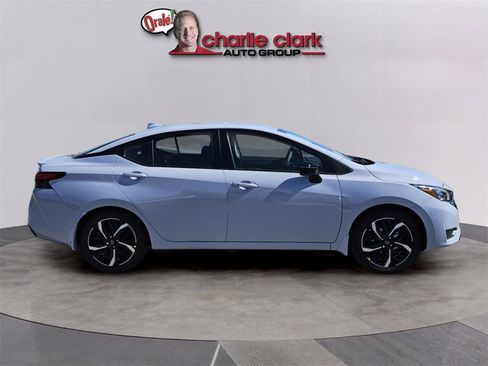 New 2025 Nissan Versa SR w/ Trunk Package image 7