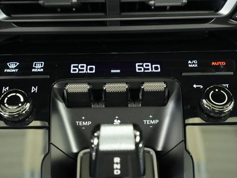 Used 2024 Porsche 911 Carrera GTS image 22