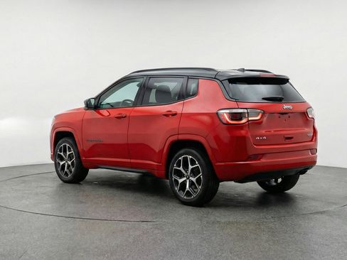 Used 2025 Jeep Compass Limited AWD/4WD image 6
