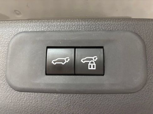 Used 2025 Lexus TX 500h AWD w/ Technology Package image 30