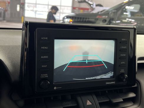 Used 2020 Toyota RAV4 LE w/ Carpet Mat Package image 19