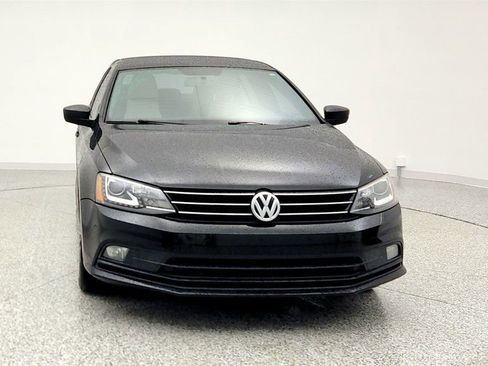 Used 2016 Volkswagen Jetta Sport w/ Lighting Package image 2