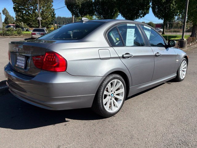 Used 2011 BMW 328i xDrive Sedan AWD/4WD image 7