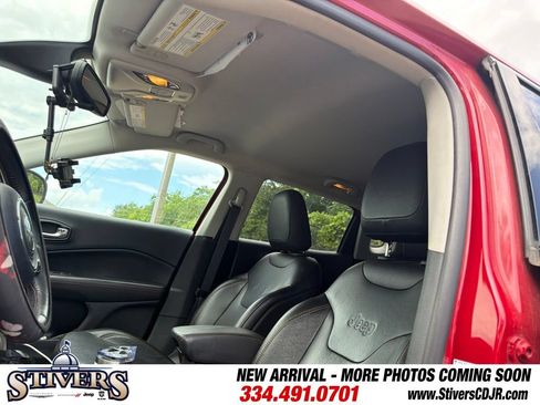 Used 2019 Jeep Compass Limited FWD image 11