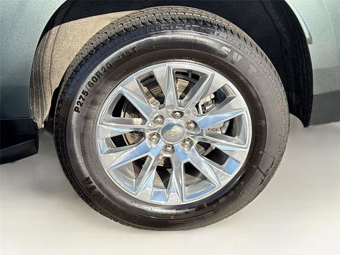Used 2023 Chevrolet Suburban Premier image 35