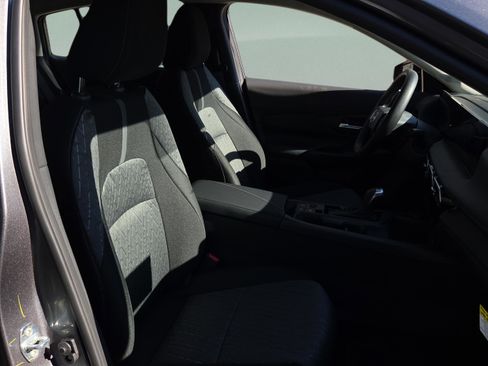 New 2026 Nissan Sentra SV w/ Floor Mat Package FWD image 18