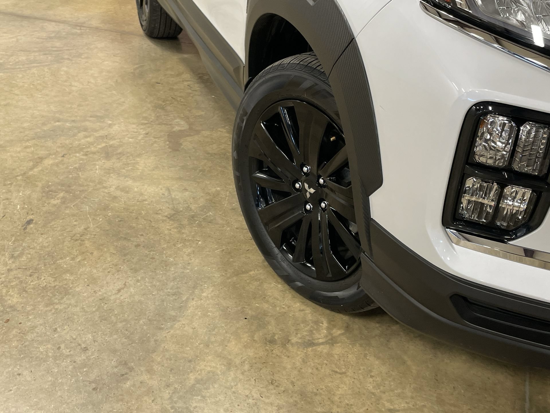 Used 2025 Mitsubishi Outlander Sport AWD image 11