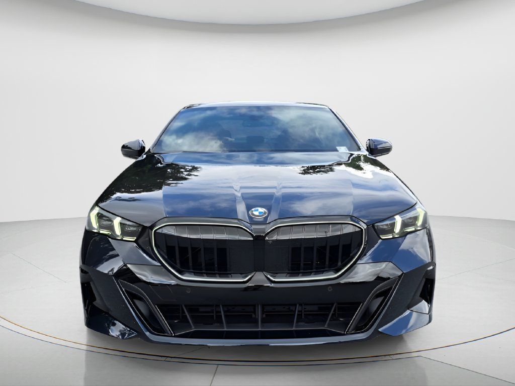 New 2027 BMW 530i w/ M Sport Package RWD image 2