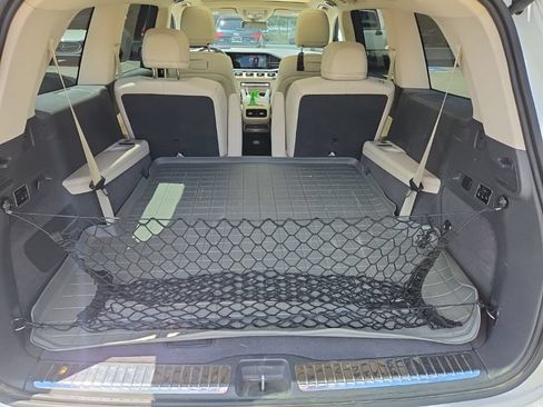 Used 2020 Mercedes-Benz GLS 450 4MATIC image 10