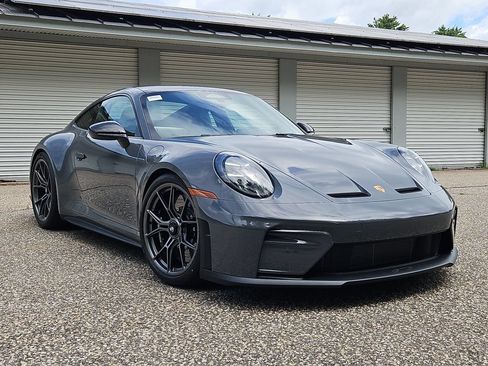 Certified 2026 Porsche 911 GT3 RWD image 9