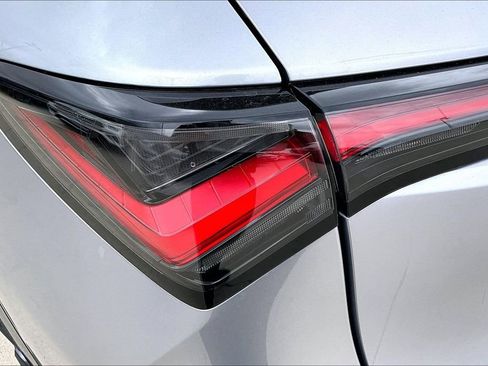 Used 2025 Acura ADX FWD image 38