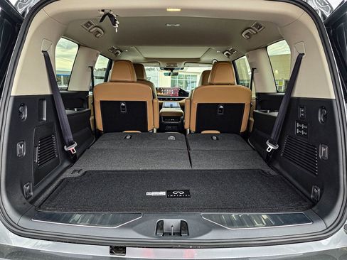New 2026 INFINITI QX80 Luxe image 46
