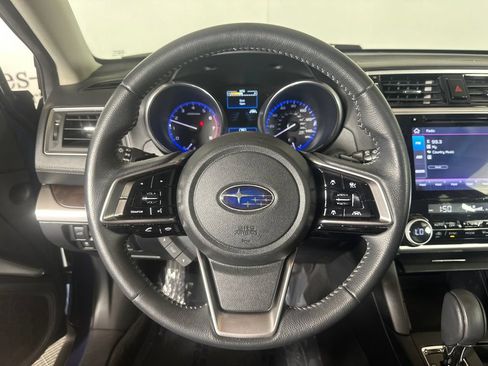 Used 2019 Subaru Outback 2.5i Limited AWD/4WD image 24