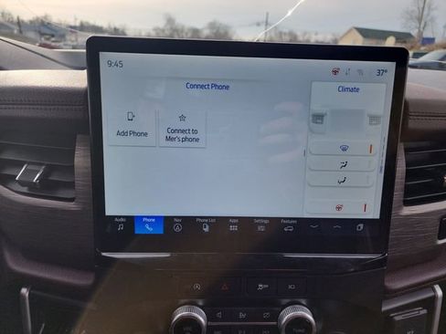 Used 2024 Ford Expedition Limited image 25