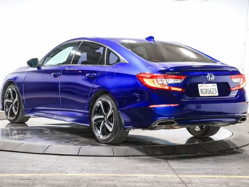Used 2018 Honda Accord Sport image 2