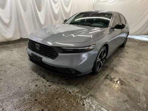 Certified 2025 Honda Accord Sport image 14