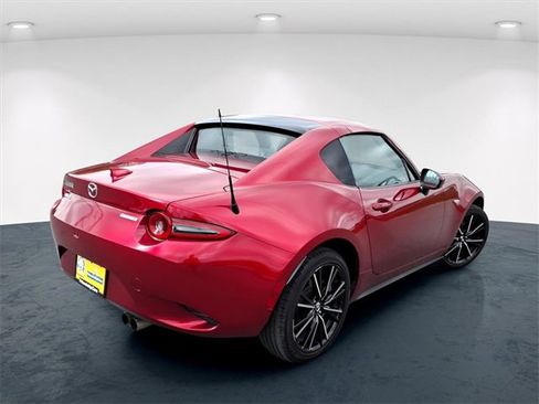 Used 2024 MAZDA MX-5 Miata RF Grand Touring image 23