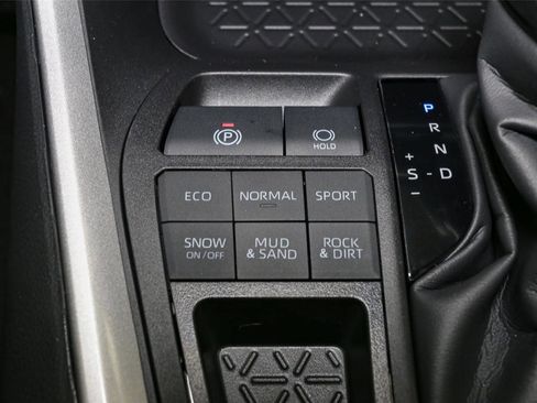 New 2025 Toyota RAV4 XLE image 20