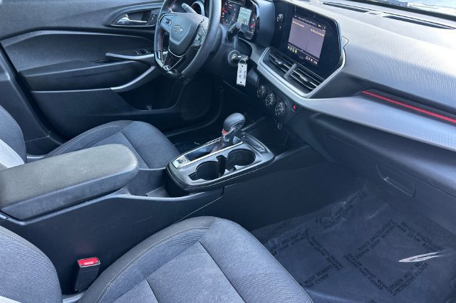 Used 2024 Chevrolet Trax RS w/ Driver Confidence Package FWD image 18