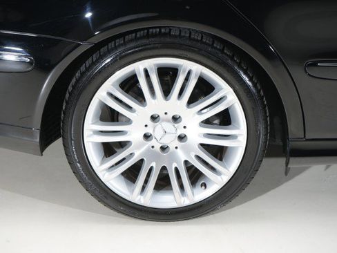 Used 2006 Mercedes-Benz E 350 Sedan image 38