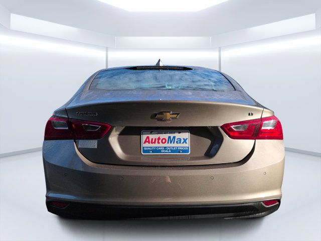 Used 2025 Chevrolet Malibu LT FWD image 4