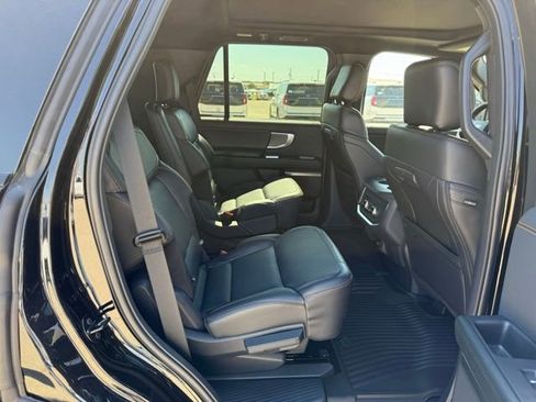 New 2025 Ford Expedition Tremor image 10