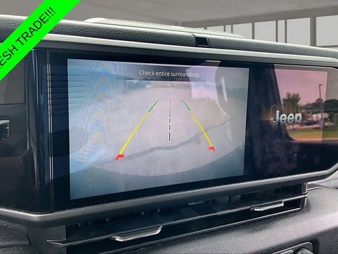 Used 2024 Jeep Wrangler Unlimited Sport AWD/4WD image 14