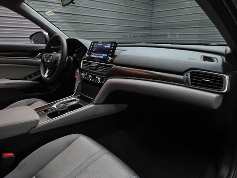 Used 2020 Honda Accord EX image 13