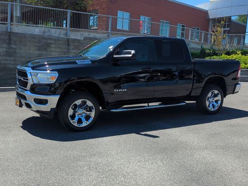 Used 2021 RAM 1500 Big Horn AWD/4WD image 3