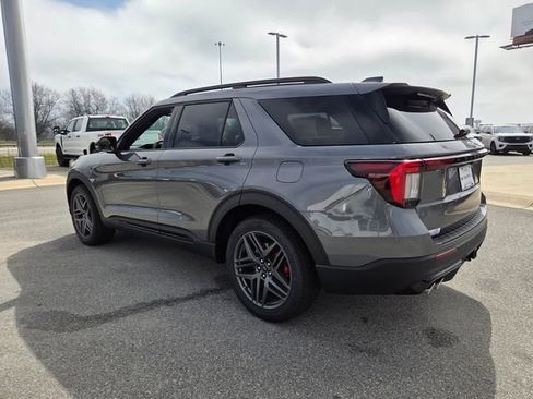 New 2026 Ford Explorer ST w/ Sun And Sound Package image 8