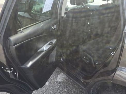 Used 2018 Dodge Journey SE w/ Popular Equipment Group FWD image 18
