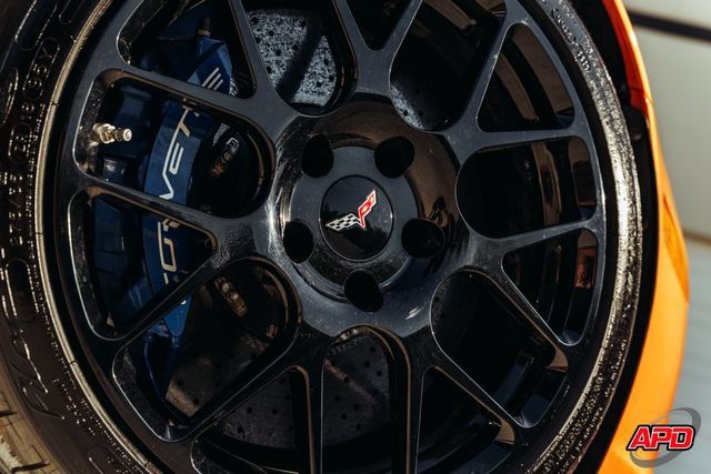 Used 2009 Chevrolet Corvette ZR1 w/ Preferred Equipment Group RWD image 3