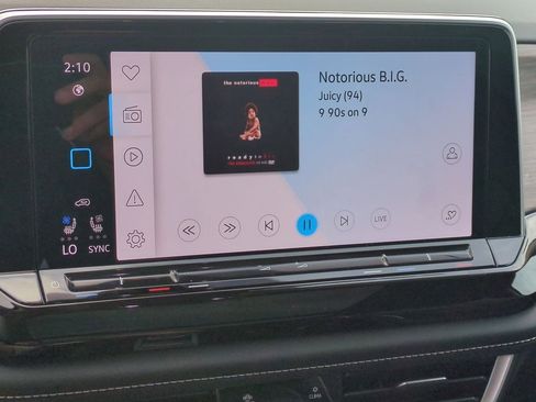 Used 2025 Volkswagen Atlas SEL Premium R-Line image 25