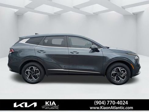 Used 2025 Kia Sportage LX AWD/4WD image 2