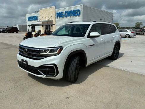 Used 2022 Volkswagen Atlas SEL R-Line AWD/4WD image 7