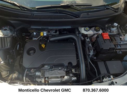Certified 2026 Chevrolet Equinox LT FWD image 11