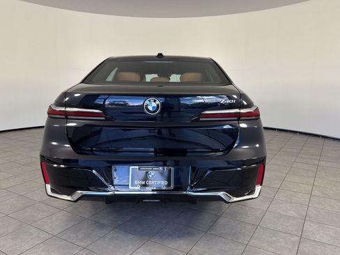 Used 2026 BMW 740i RWD image 10