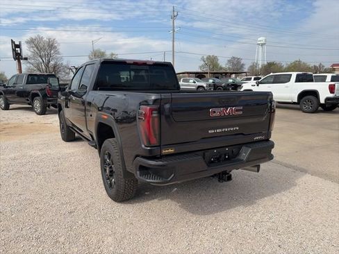New 2026 GMC Sierra 2500 AT4 w/ AT4 Premium Plus Package AWD/4WD image 4