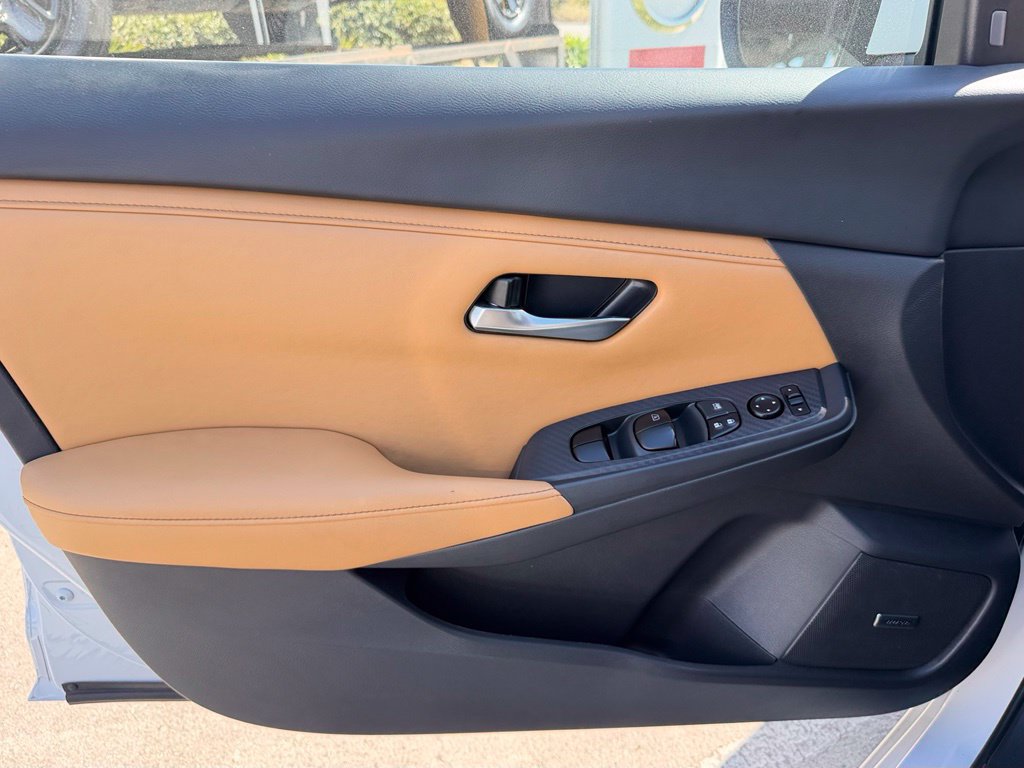 Certified 2025 Nissan Sentra SV w/ SV Premium Package FWD image 10