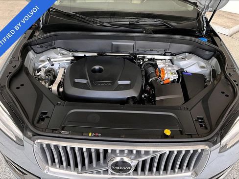 Used 2024 Volvo XC90 T8 Plus w/ Protection Package Premier AWD/4WD image 11