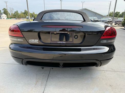 Used 2004 Dodge Viper SRT-10 image 8