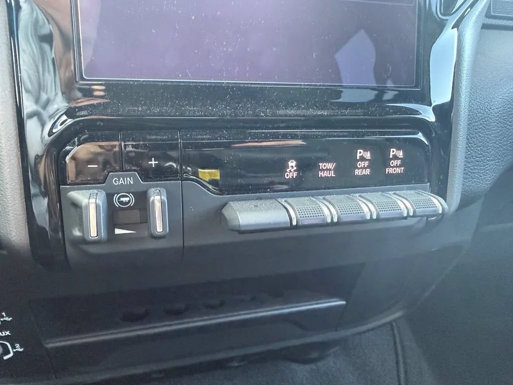 Used 2026 RAM 2500 Big Horn AWD/4WD image 20