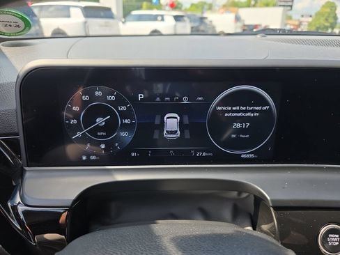 Certified 2024 Kia Seltos X-Line AWD/4WD image 15