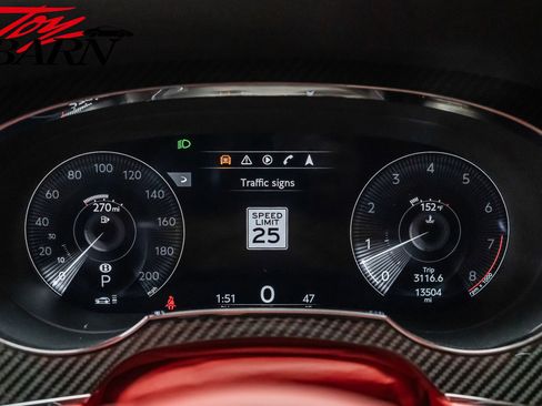 Used 2022 Bentley Bentayga image 38