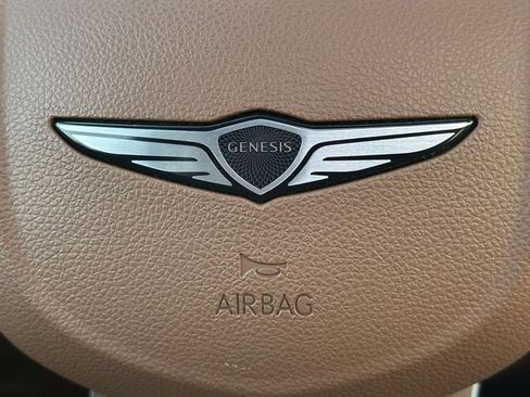 Used 2026 Genesis GV70 2.5T Advanced image 29
