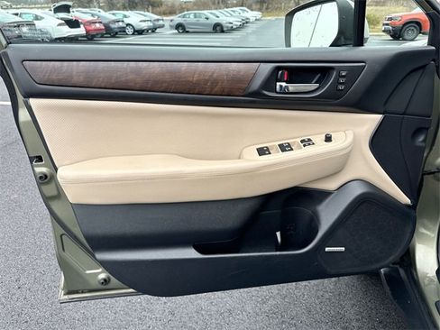 Used 2015 Subaru Outback 2.5i Limited image 14
