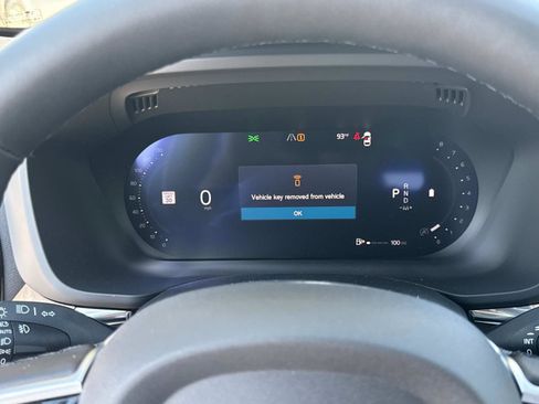 New 2026 Volvo XC60 B5 Plus w/ Climate Package image 29