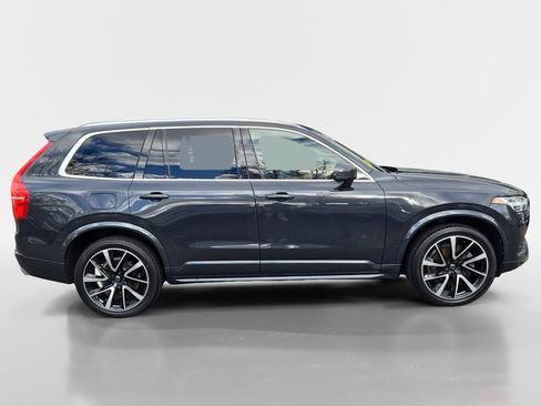 Used 2021 Volvo XC90 T6 Momentum w/ Climate Package image 25