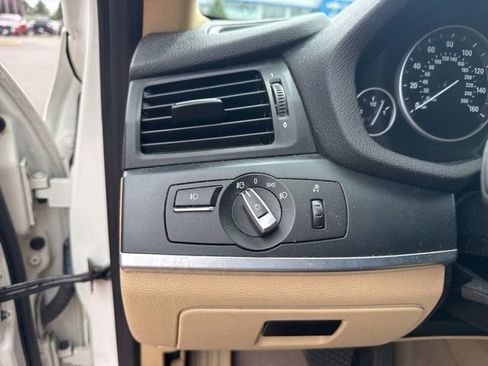 Used 2011 BMW X3 xDrive28i AWD/4WD image 10
